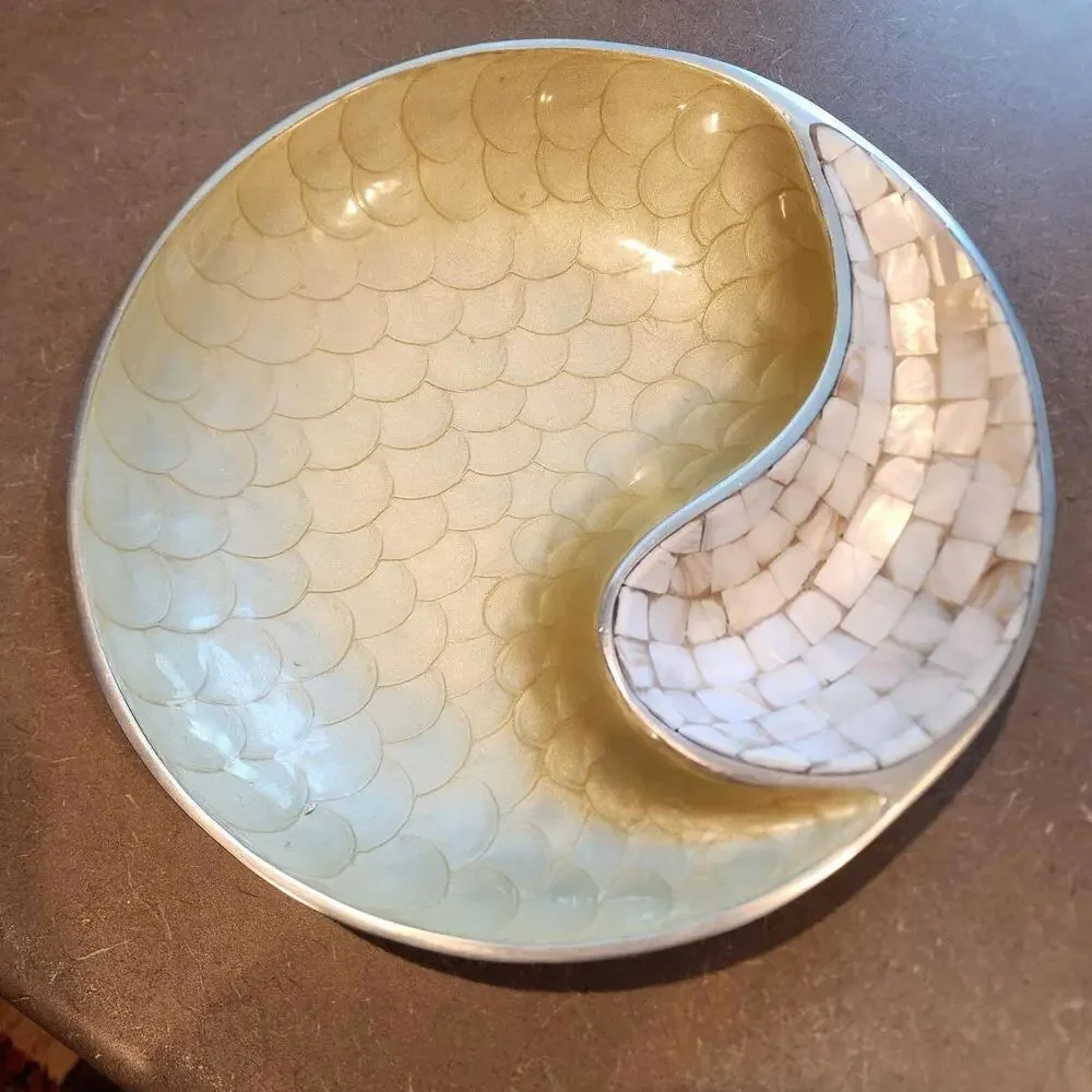 JULIA KNIGHT BUTTERCREAM CLASSIC ROUND 13 1/4